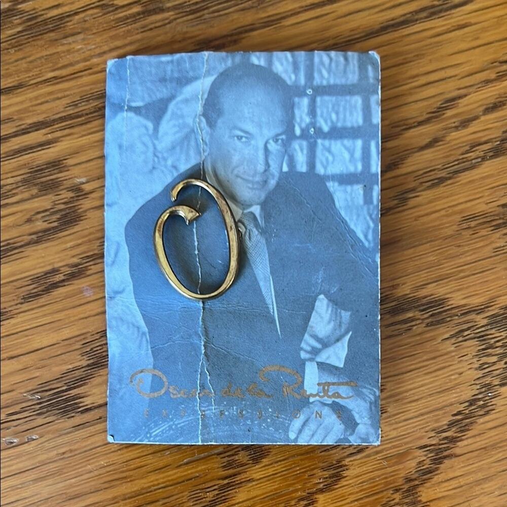 Oscar de la Renta Gold Tone Tie Tack Pin Accessory